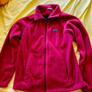 EUC Raspberry Columbia zip up ♥️